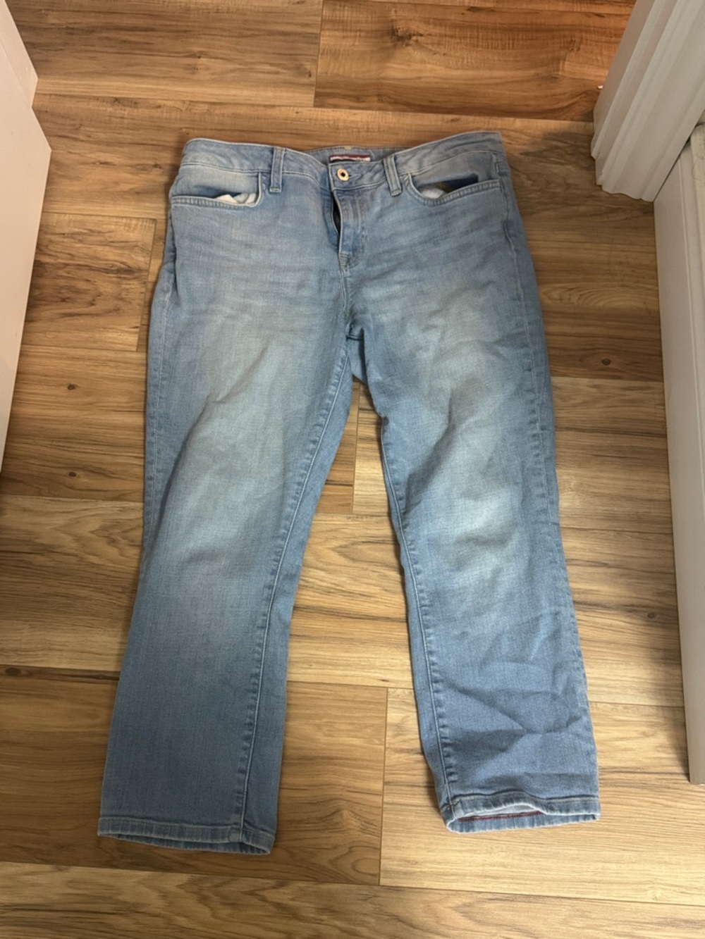 Tommy Hilfiger Light Wash Straight Leg Jeans